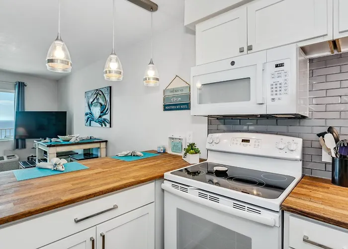 Ocean Front Oasis * Pensacola